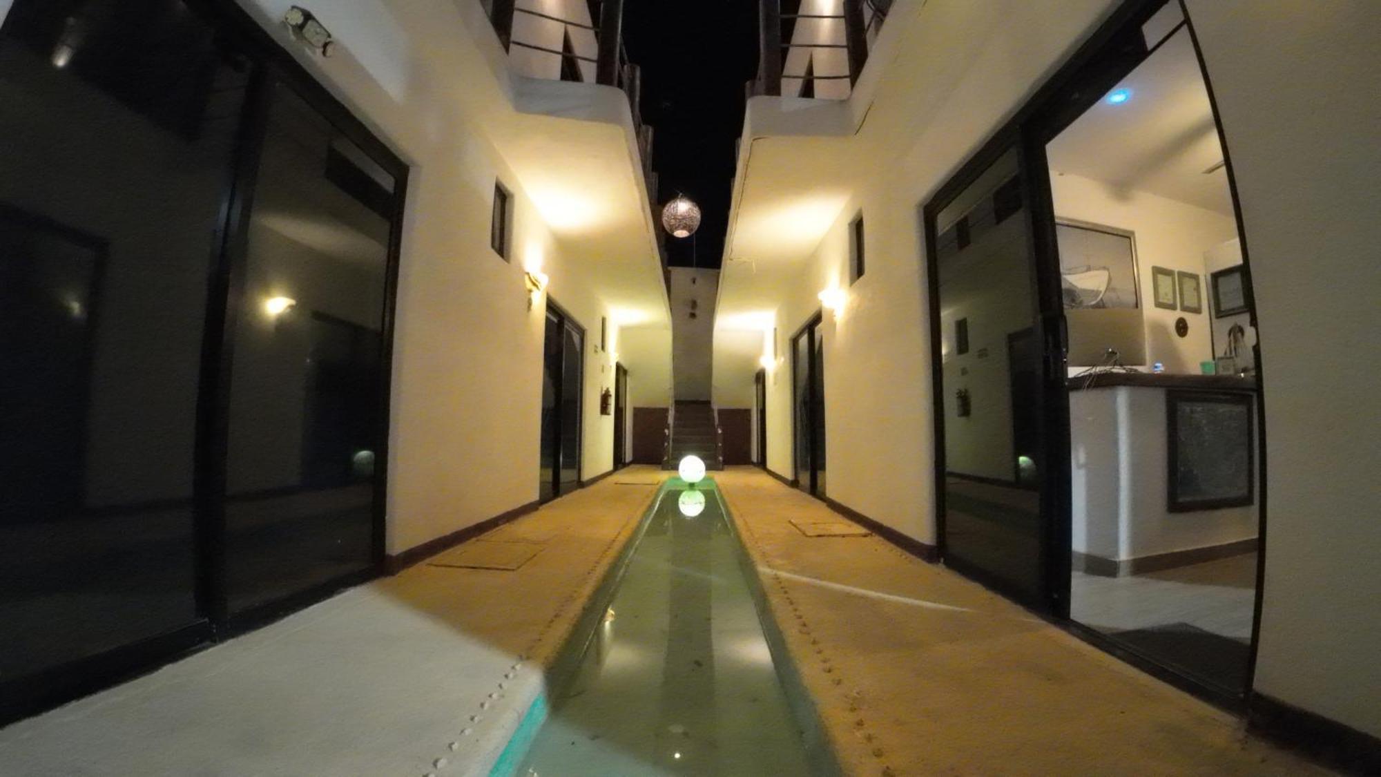 Ade Hotel バカラル エクステリア 写真